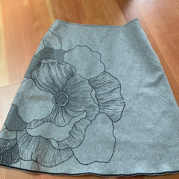 Gorgeous poppy midi skirt - Picture 2 of 6